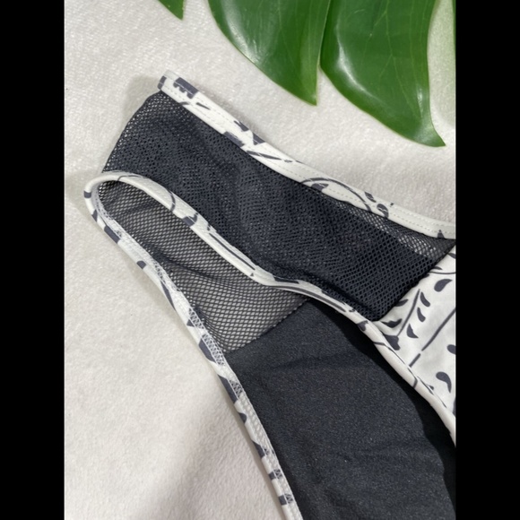 NEW Rip Curl Sun Shadow Luxe Hipster Bikini Bottom [SZ Large‎ ] - Picture 6 of 12